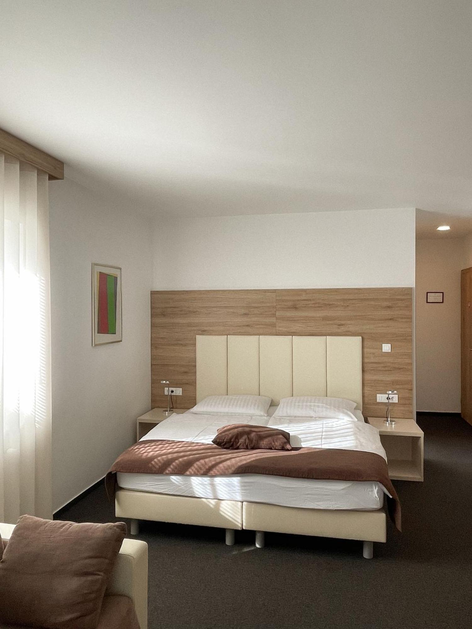 Hotel Hisa Ales Kranj Exterior foto